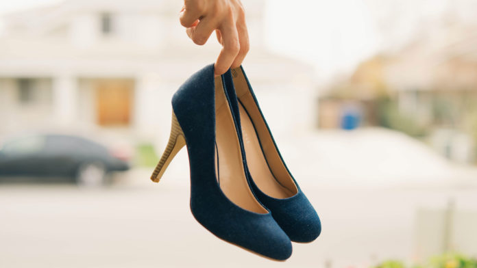 Tips-To-Clean-and-Protect-Your-Velvet-Shoes-with-Ease-on-successtuff
