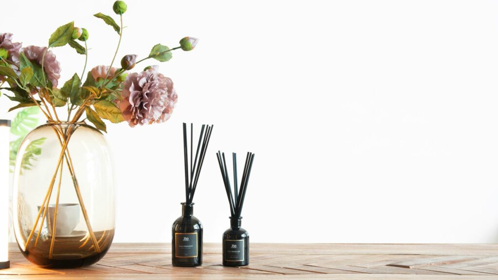 Don't-Be-Bland-Unleash-Your-Inner-Fragrance-Alchemist-On-SuccesStuff