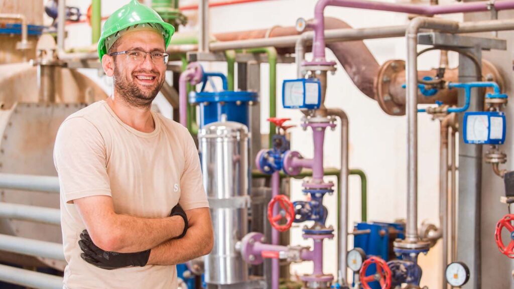 What Role Do Industrial Cooling Systems Play In Protecting Sensitive Machinery on successtuff